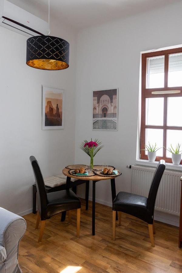 شقة باجة  في Republic Apartman المظهر الخارجي الصورة
